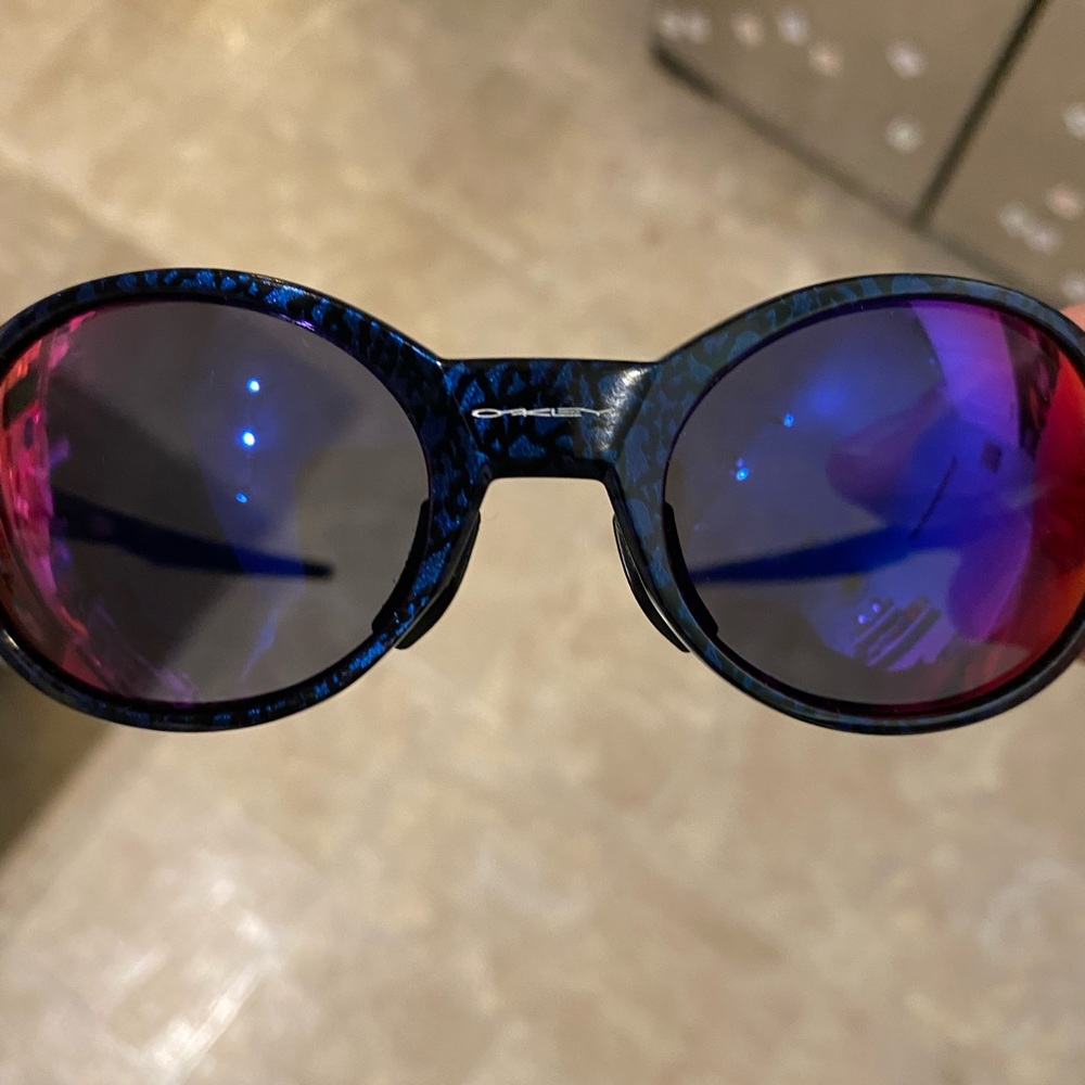 Oakley Eye Jacket Redux. Cobalt blue frame with positive red iridium lenses.